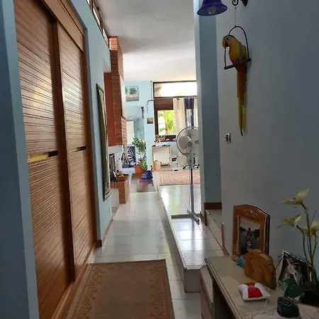 Giacaranda Villa *
